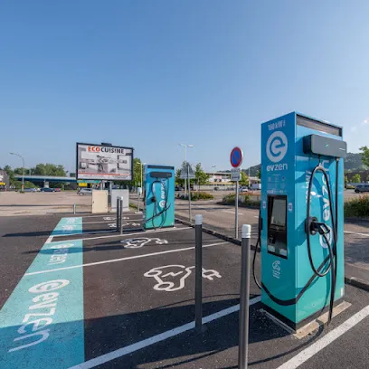 Photo de EVzen station de recharge